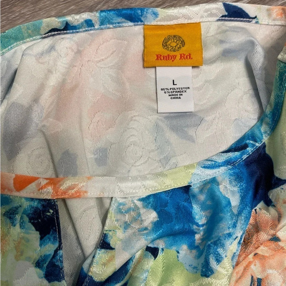 Ruby Rd. Floral Print Scoop Keyhole Neck 3/4 Sleeve Top Size Large - Picture 8 of 10